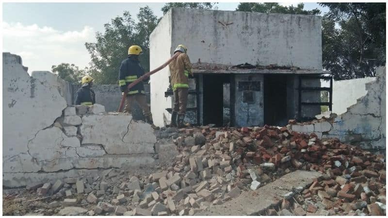 Fireworks Factory near Virudhunagar. Five rooms downstairs