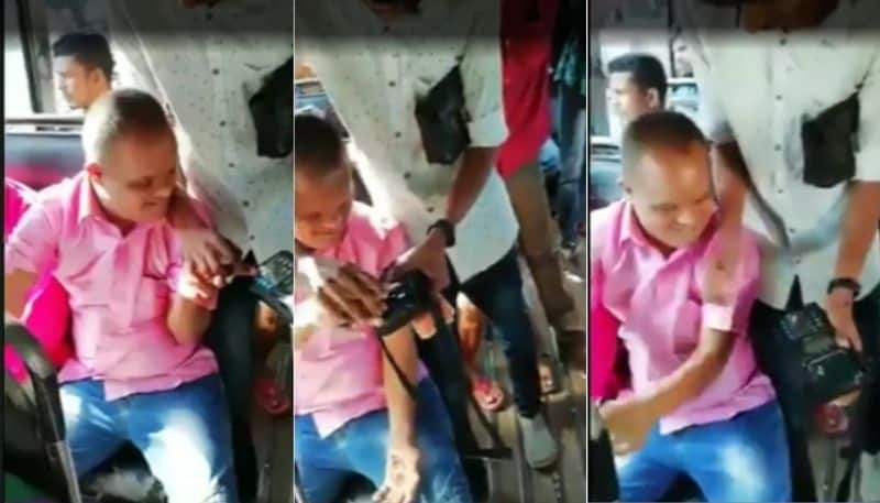 Video of  bus conductor making  child happy go viral on social media