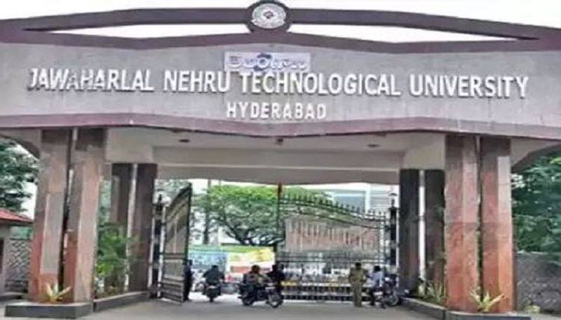 jntuh decided to conduct semester exams for engineering final year students in the last week of june