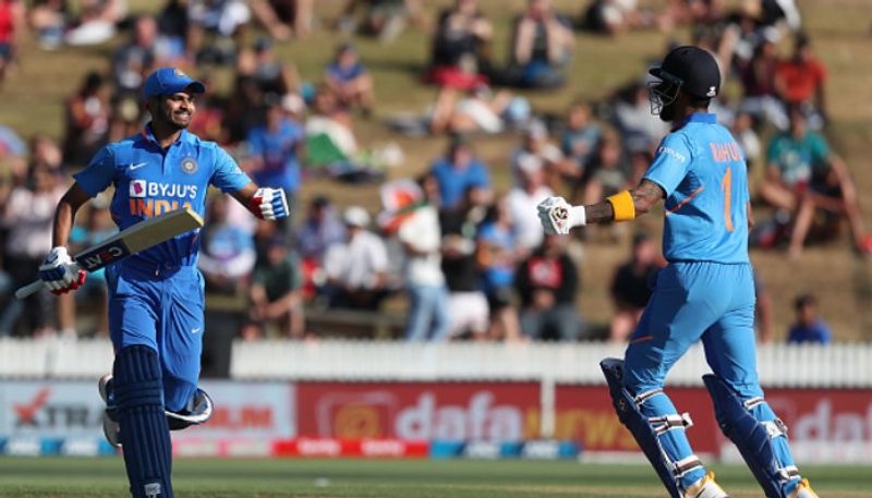 1st ODI Team India Set 348 target to New Zealand in Hamilton match