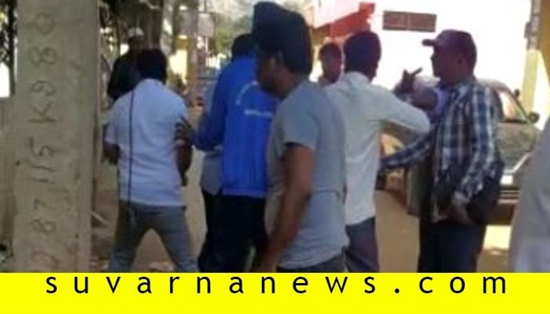 Court staff attacked by people in kolar