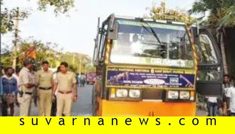 two old men die on spot as Crane runs on them in chamarajnagar