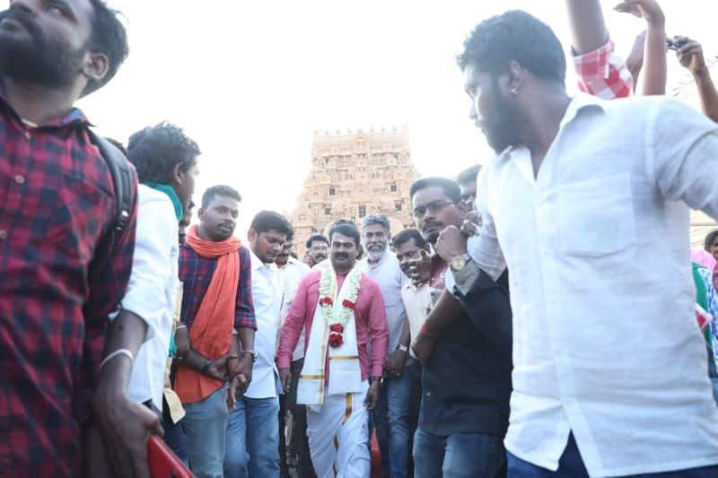 seeman attended thanjavur big temple kudamuluku