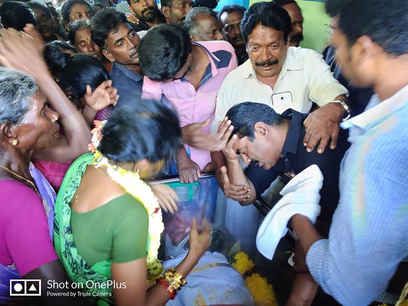 seeman cried as his car driver passed away