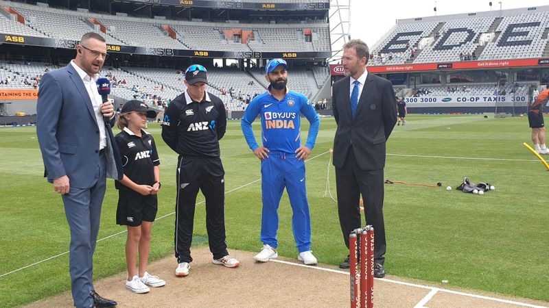 Team India won toss elected to field first in 2nd odi against new zealand