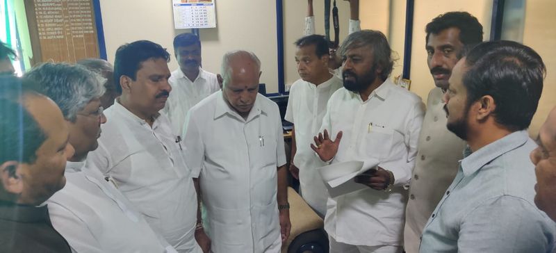 KPCC Working President Eshwar Khandre Meets BSY Over Shaheen school controversial