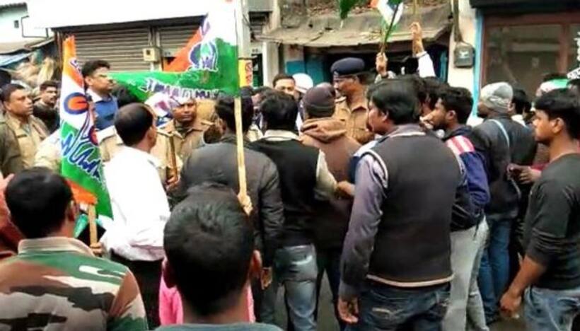 West Bengal: TMC, BJP workers clash at rally over farm bills