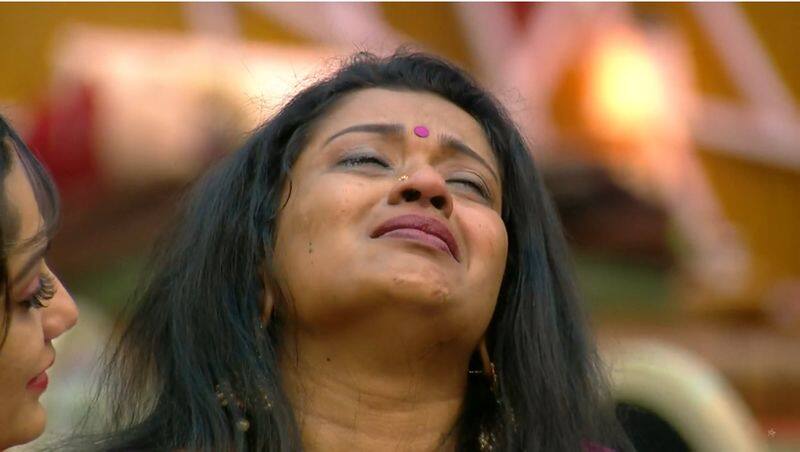 bernachan called Bigg Boss Malayalam Season 2 contestant manju pathrose