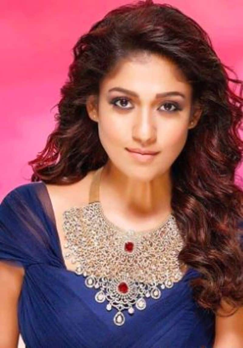 Nayanthara New White Saree Latest Clicks Going Viral