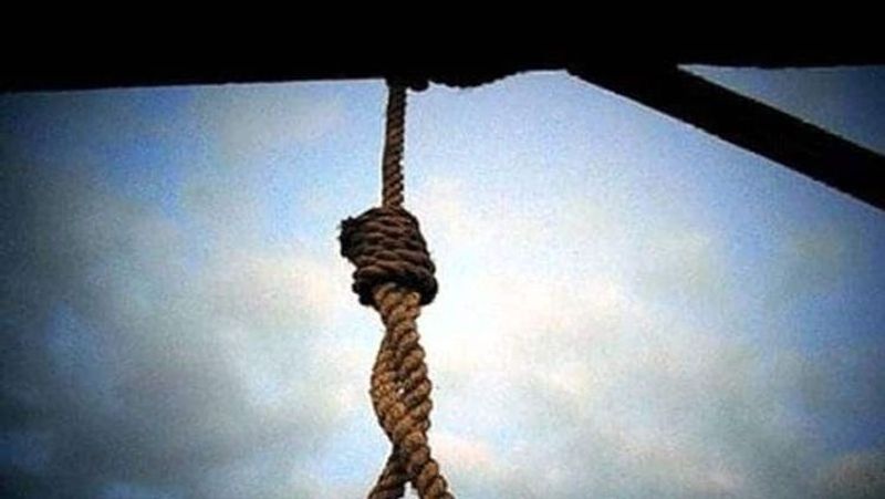 Government Bus Conductor Committed To Suicide in Lingsugur in Raichur District