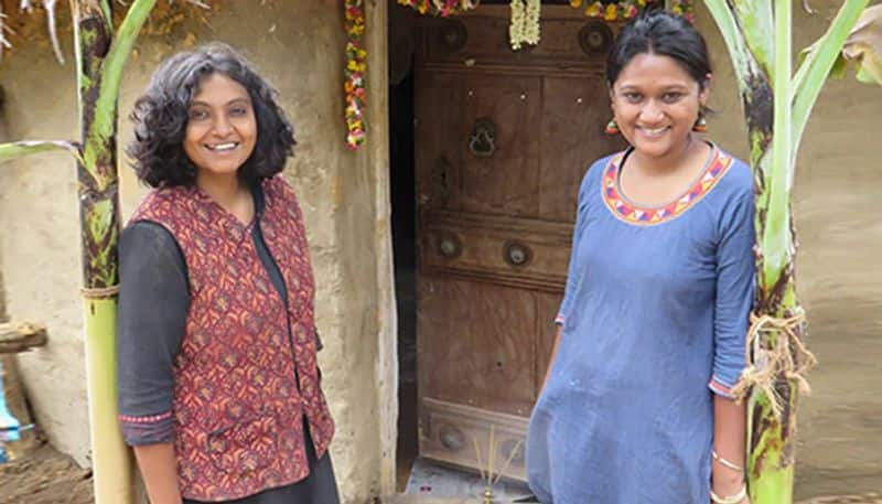 success story of Nishita and Priyashri they started startup Hoopoe on a Hill