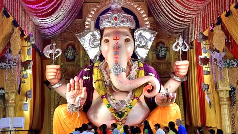 Ganesh Chaturthi 2022: why we should not see the moon on vinayaka chavithi