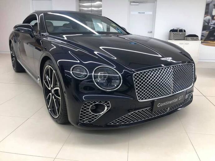 Bentley Continental GT ने जीता कार ऑफ द ईयर और बेस्ट कार का खिताब, तीन अवार्ड किए अपने नाम