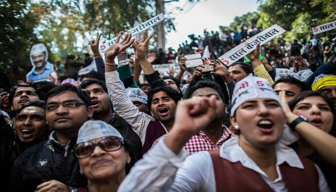 আপ-এর বিজয়োৎসবে ফাটল না বাজি, কড়া নির্দেশ দিলেন কেজরিওয়াল