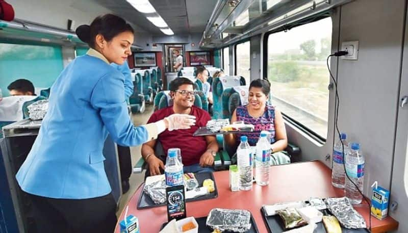 irctc December quarter profit cross 200 Cr.