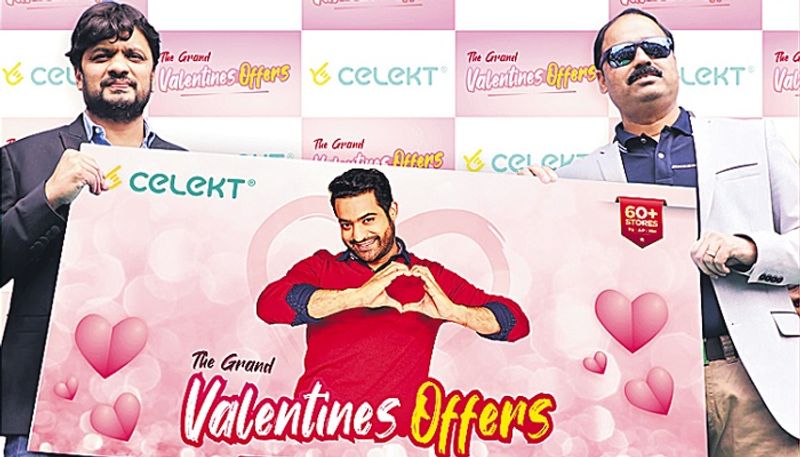 select stores offering huge discounts on mobiles on valentines day