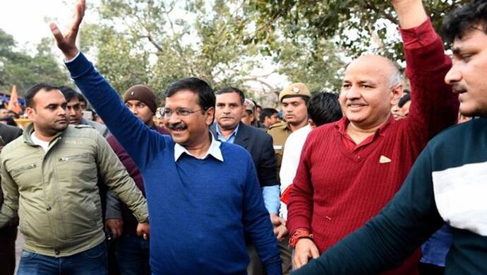 तीसरी बार दिल्ली के मुखिया बनाए गए अरविंद केजरीवाल, ये 6 विधायक भी लेंगे मंत्री पद की शपथ