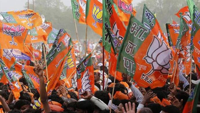 लिंगायत समुदाय के पांच सदस्यों ने BJP से की बगावत,परिषद अध्यक्ष नहीं बनाए जाने के बाद दिया इस्तीफा