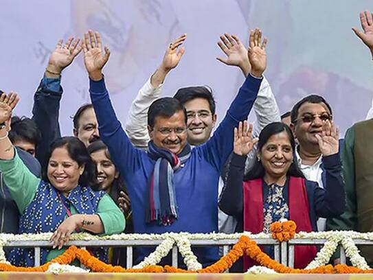 Kejriwal swearing in Marshall, auto driver and teacher will be special