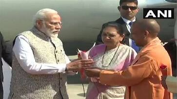 PM Modi arrives in Varanasi, will give gifts to the city of Shiva and will unveil a 63 feet tall statue