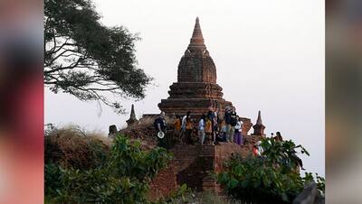 मंदिर में कपल ने बनाया 12 मिनट का अश्लील वीडियो, लोगों से कहा, देखकर मजे करो, गुस्सा नहीं