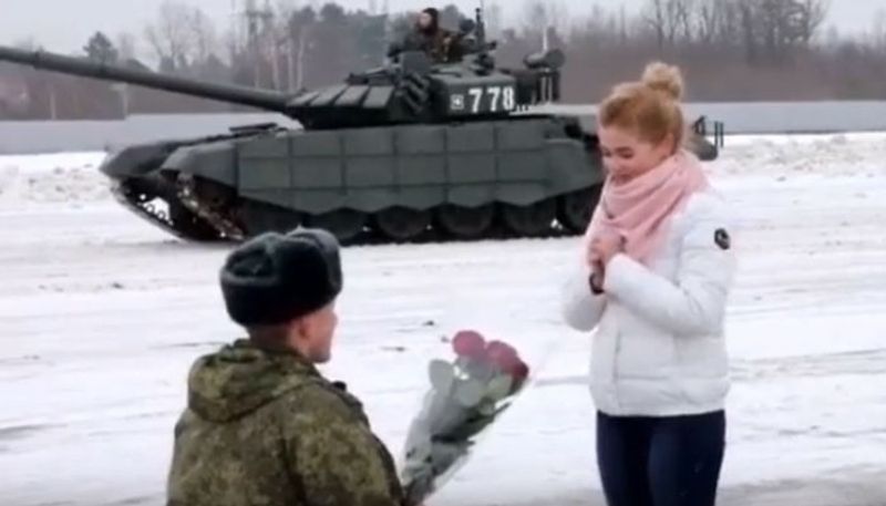 russian soldier proposes his girlfriend inside special tank maneuver