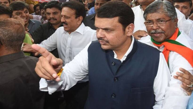 जानें क्यों महाराष्ट्र में भाजपा ने आखिर समय में बदला एमएलसी का प्रत्याशी