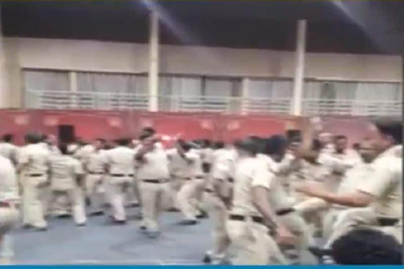 Bengaluru police doing  jumba dance for stress buster