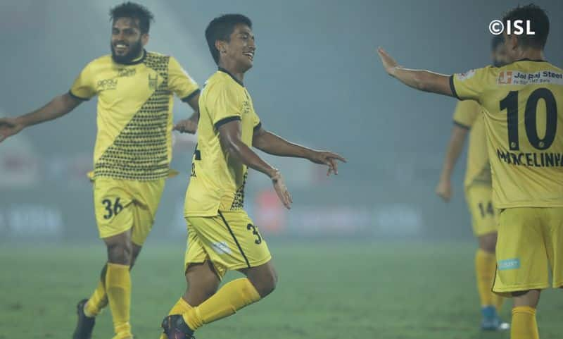 Hyderabad fc beat north east united fc by 5-0 goals