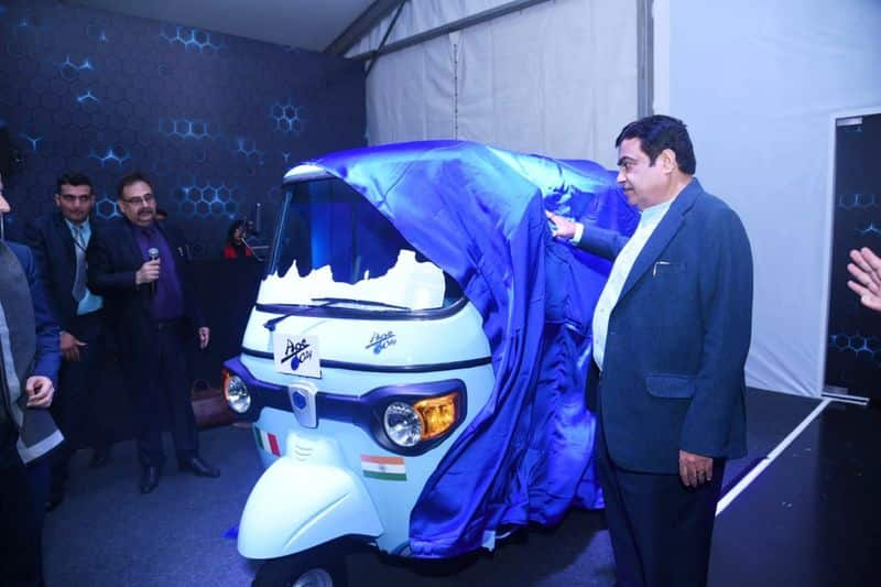 Piaggio India launch Ape electric rickshaw with low maintaincy charge