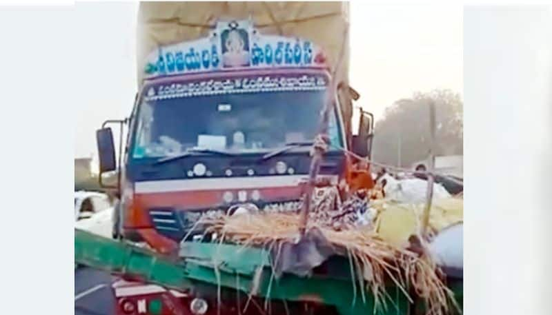 kotappakonda shivaratri celebrations... two devotees die in road accident