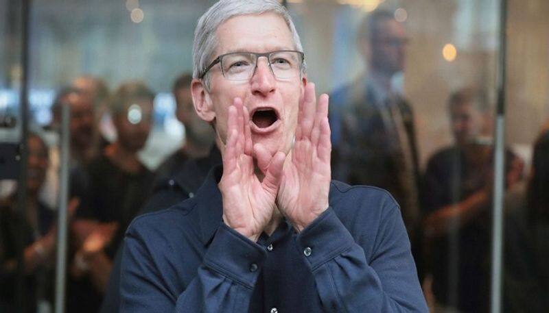 Apple CEO Tim Cook plans to unveil AR glasses before retirement gcw