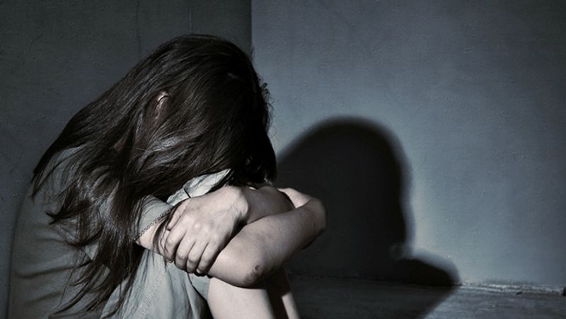 4 standard girl was raped by 8 standard students in school campus