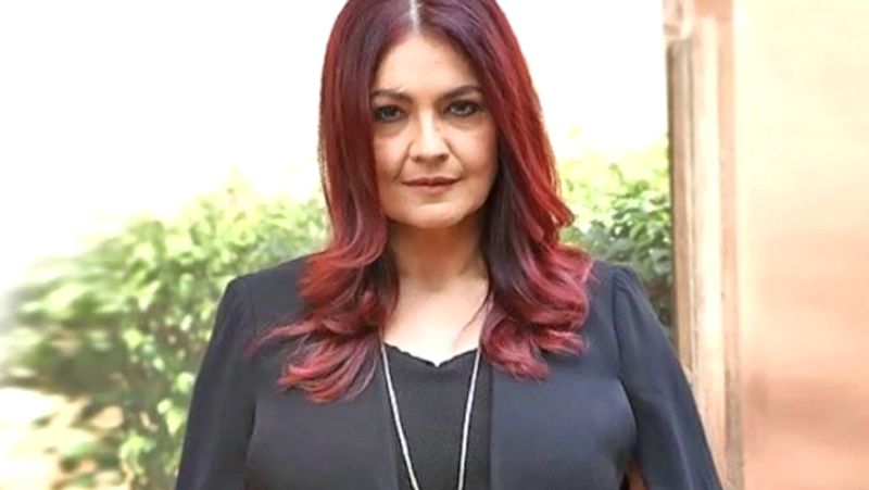 Pooja Bhatt concern over mumbai police not wearing helmets while riding segways