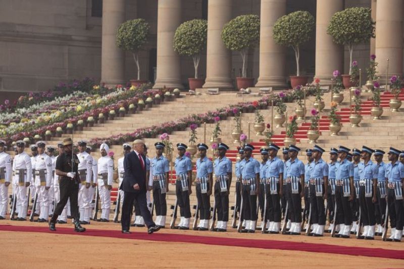 US president trump received ceremonial reception