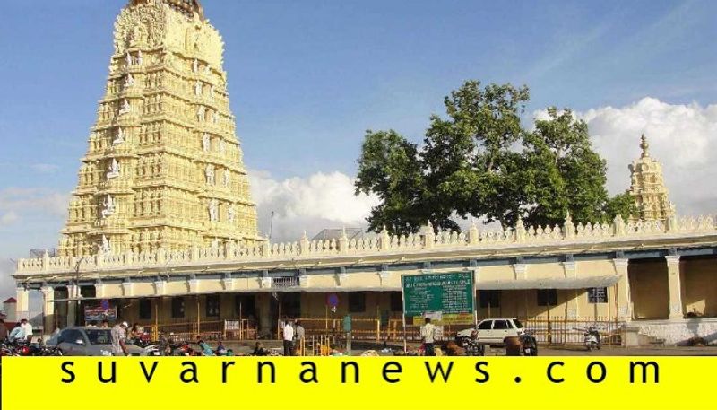 Thousands of devotees Visit Chamundi Hills in Mysuru after 2 Years grg