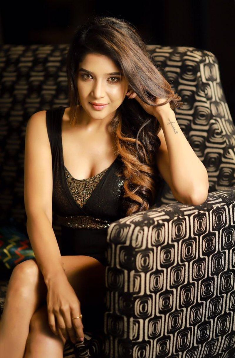 Netizens Kidding Sakshi Agrawal Short Hot Dress Photo Shoot