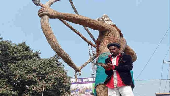 बीच चौक पर युवक ने ताना कट्टा, कहा-मार लेंगे गोली , समझाने पहुचे सिटी डीएसपी पर चलाई गोली