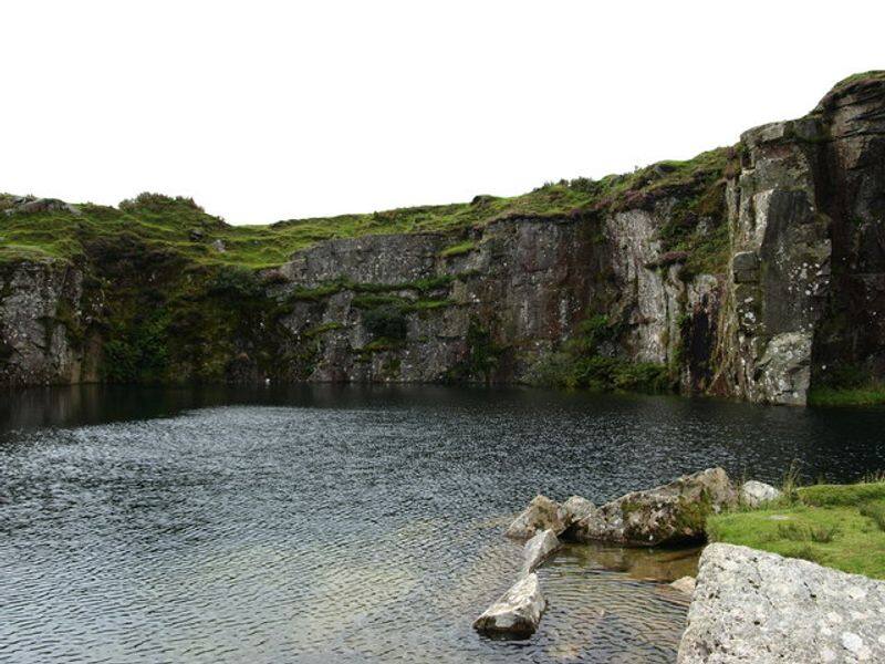 four friends drowned in a quarry pit in guntur - bsb