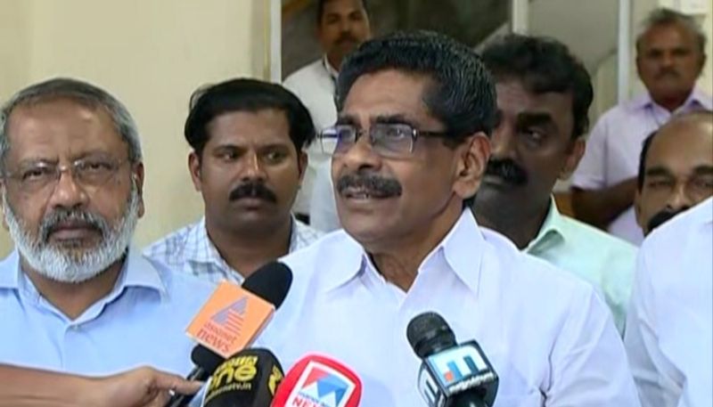 mullappally ramachandran on secretariat fire