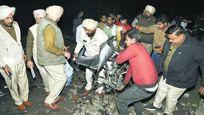 शताब्दी एक्सप्रेस के नीचे आ गए 3 लोग, कई मीटर तक चले गए घिसटते...शव के हुए कई टुकड़े