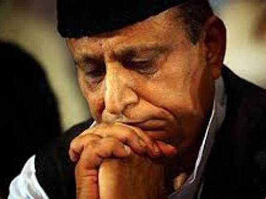 Rampur administration's bulldozer will run on Azam Khan's Rampur Public School in jail!