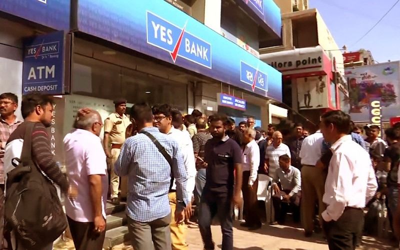 Now Yes Bank customers can withdraw money at other ATMs too