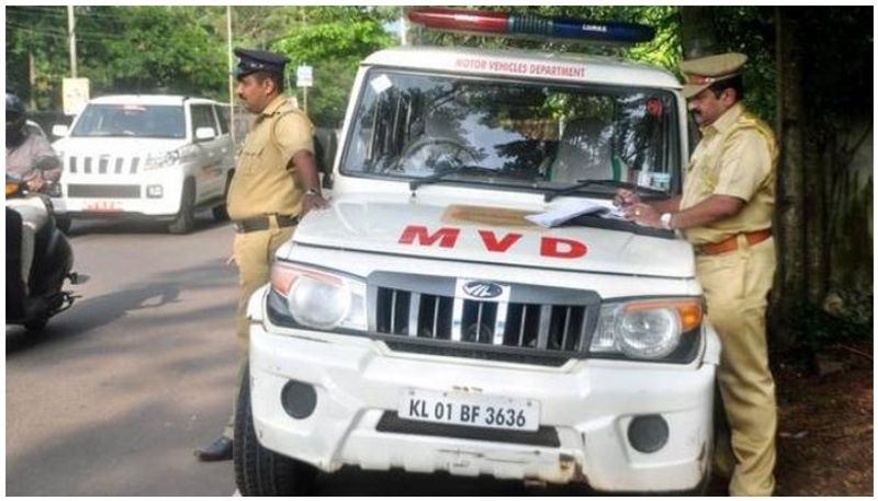 idukki RTO revokes bike dealer  trade license