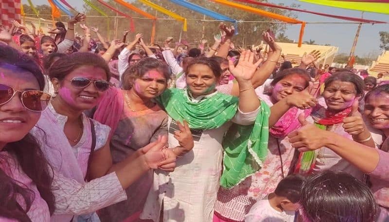 Photos of Holi Festival Celebrate in Jamakhandi in Bagalkot District