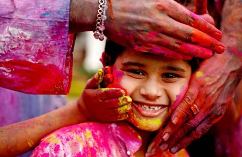 Unique tradition of Holi in Vijayapura