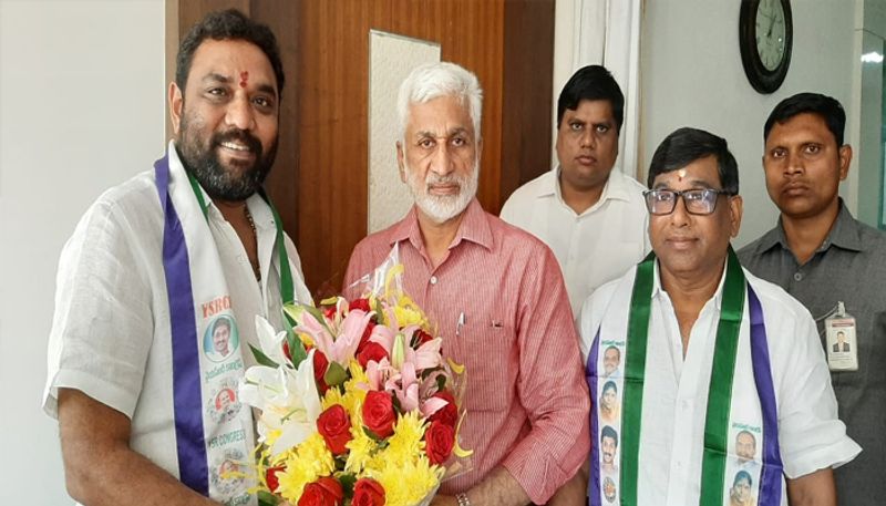 AP Local Body Elections... Ex Minister, MLAs joined YSRCP