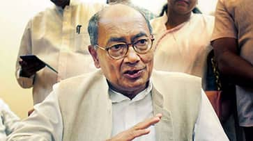 Digvijay Singh caught spreading fake news against Shivraj Singh Chouhan; FIR filed