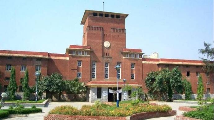 Delhi University Admission: अंडर ग्रेजुएट कोर्सेस में एडमिशन के लिए ऐसे करें अप्लाई, ऑलनाइन जमा होगी फीस