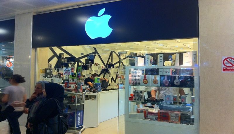 Apple Reopens All its Retail Stores in china As Coronavirus Situation Improves